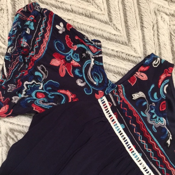 Adorable Cold -Shouldered Navy PS Dress - Picture 2 of 4